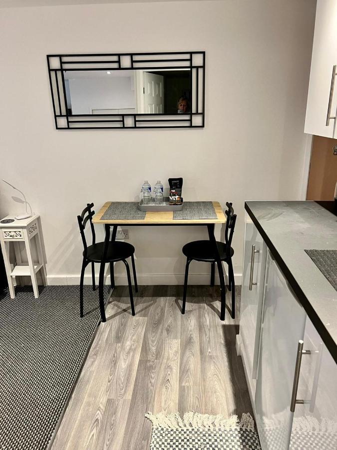 Basement Studio By The Bay Hotel Моркамб Екстериор снимка