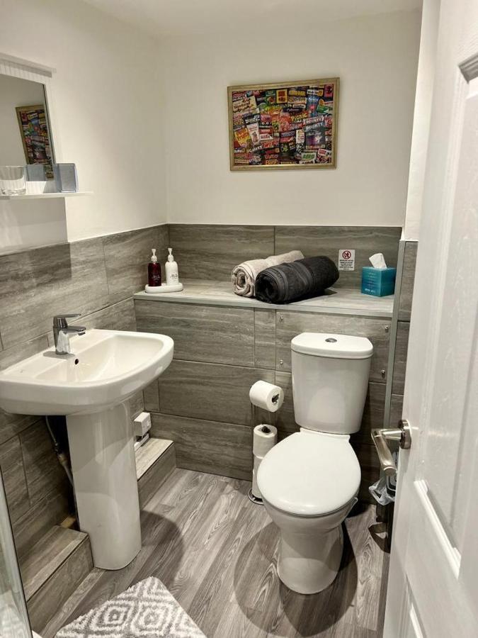 Basement Studio By The Bay Hotel Моркамб Екстериор снимка